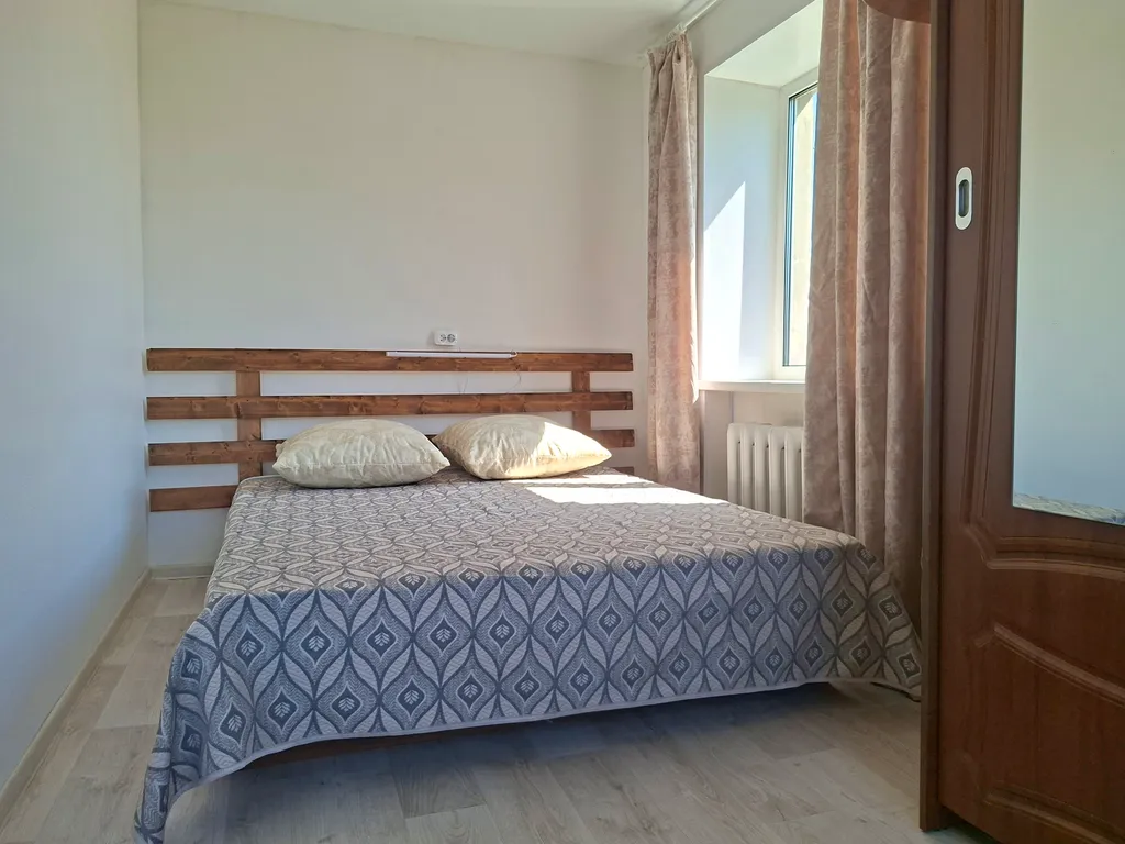 Двухкомнатная квартира в самом центре города — аренда посуточно в Медвежьегорск