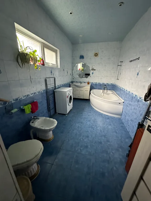 4-комнатный Дом