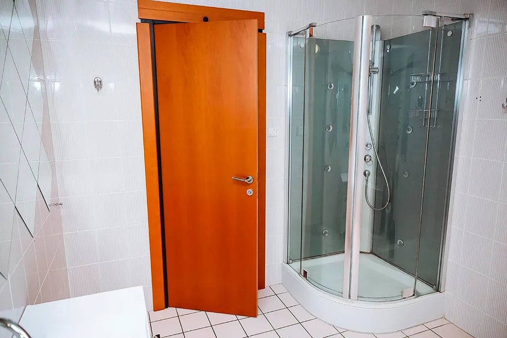 Белоснежная веранда и усадьба