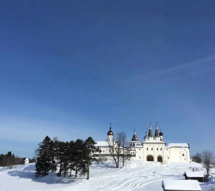 Дом на берегу озера