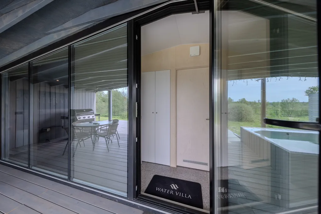 Эко-дом с горячей джакузи и профессиональным грилем на террасе