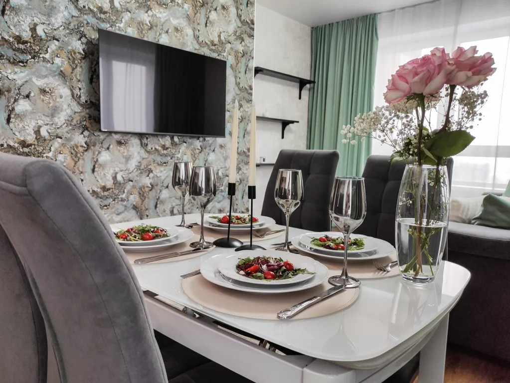 Двухкомнатная студия с красивым видом на город