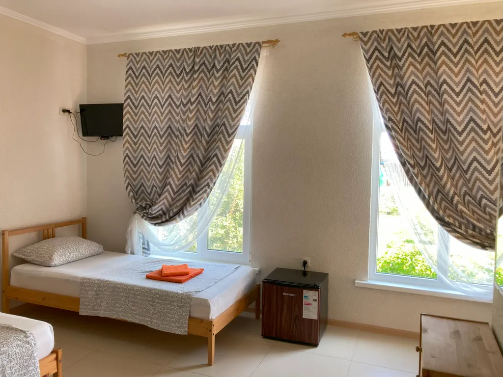 Коттедж Уютный дом только для вас и вашей семьи или друзей — Кучугуры