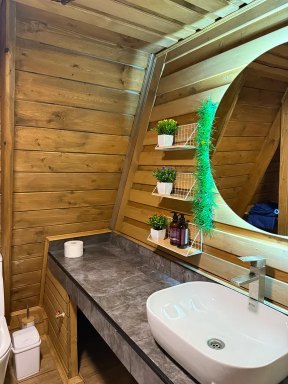 Уютное место для отдыха с красивым видом