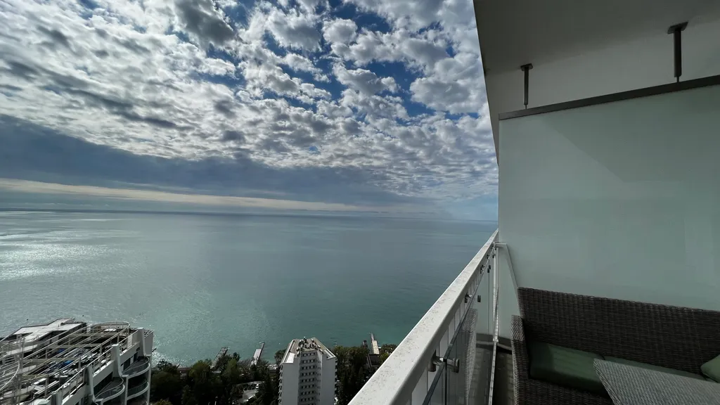 Элитные апартаменты в центре с видом на море в ЖК Актер Гэлакси