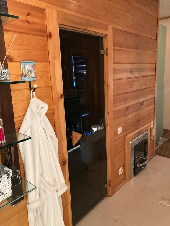 Коттедж золотые пески