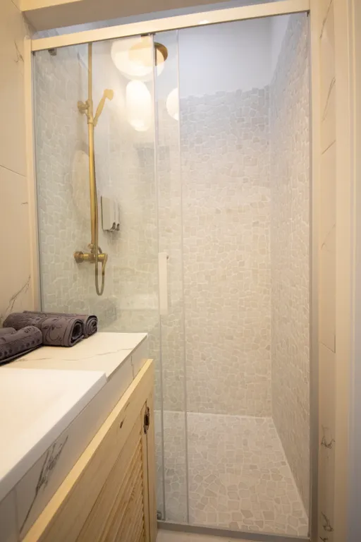 Студия с видом на Волгу в центре