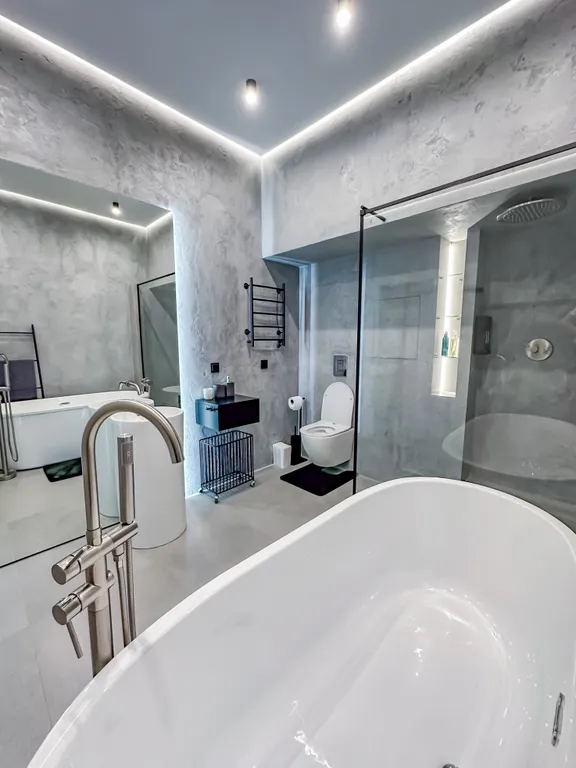 Двухуровневые апартаменты с прямым выходом к бассейну и у моря