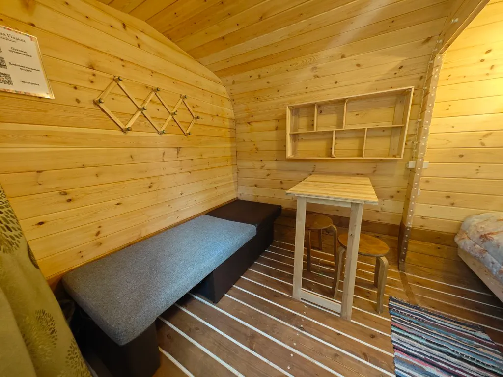 Мини-домик Бочка с собственной беседкой