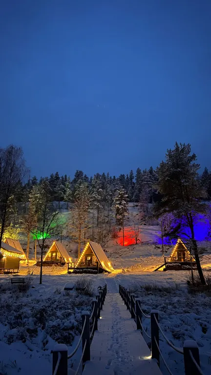 Дом с видом на озеро рядом с Ладожскими шхерами