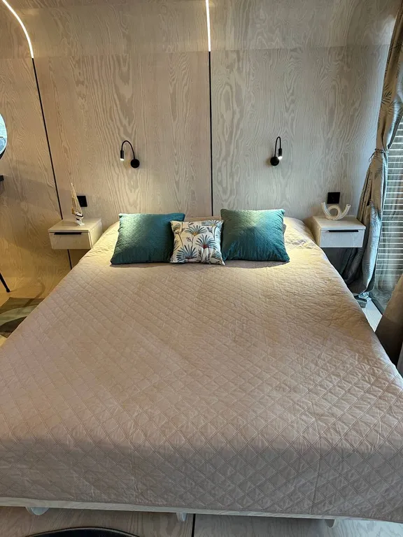 Домик на море