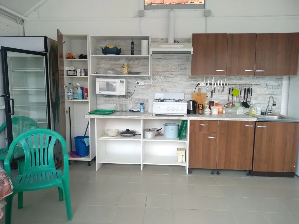 Уютная комната в частном доме у моря, удобства на этаже