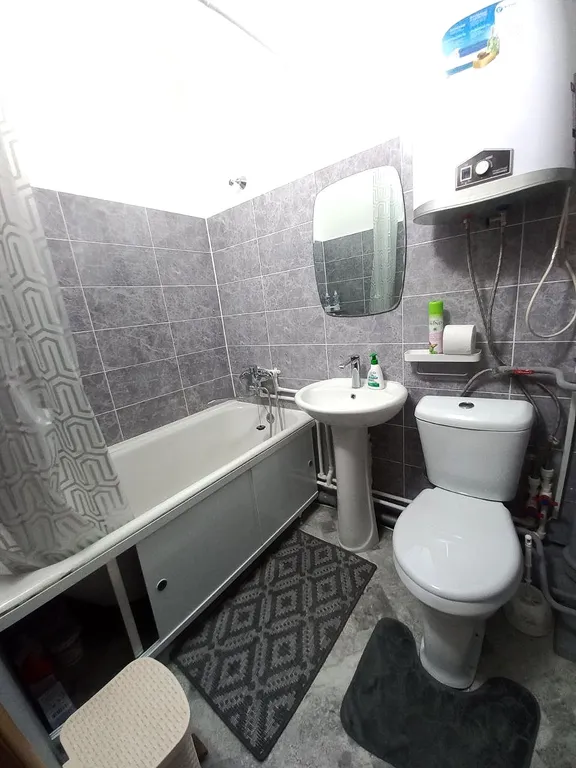 Уютная квартира рядом с СК "Кристалл"