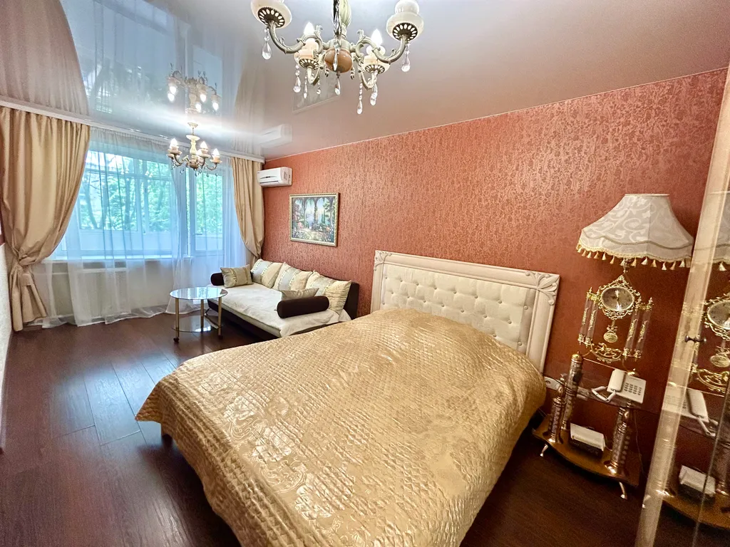 Квартира у Площади Якуба Коласа и Комаровского рынка — аренда посуточно в Минск