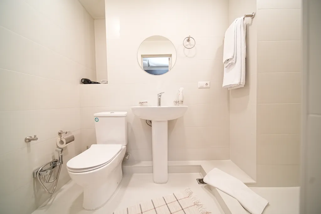 Улучшенные апартаменты с балконом в центре города