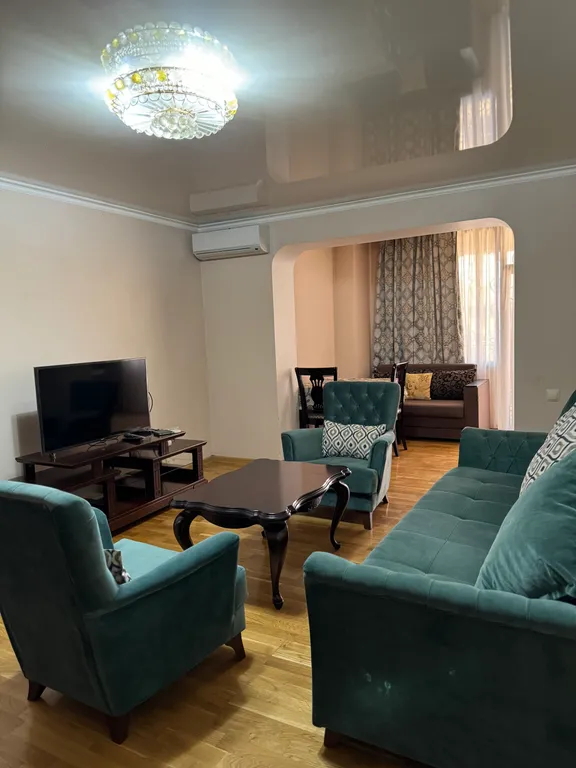 Квартира 2 х комнатная квартира в центре Сухума у моря — Сухум