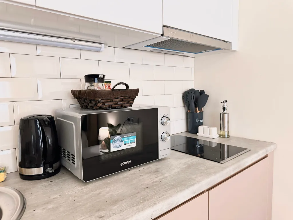 Квартира Студия c двумя кроватями, бассейн + парковка, White Sails — Батуми