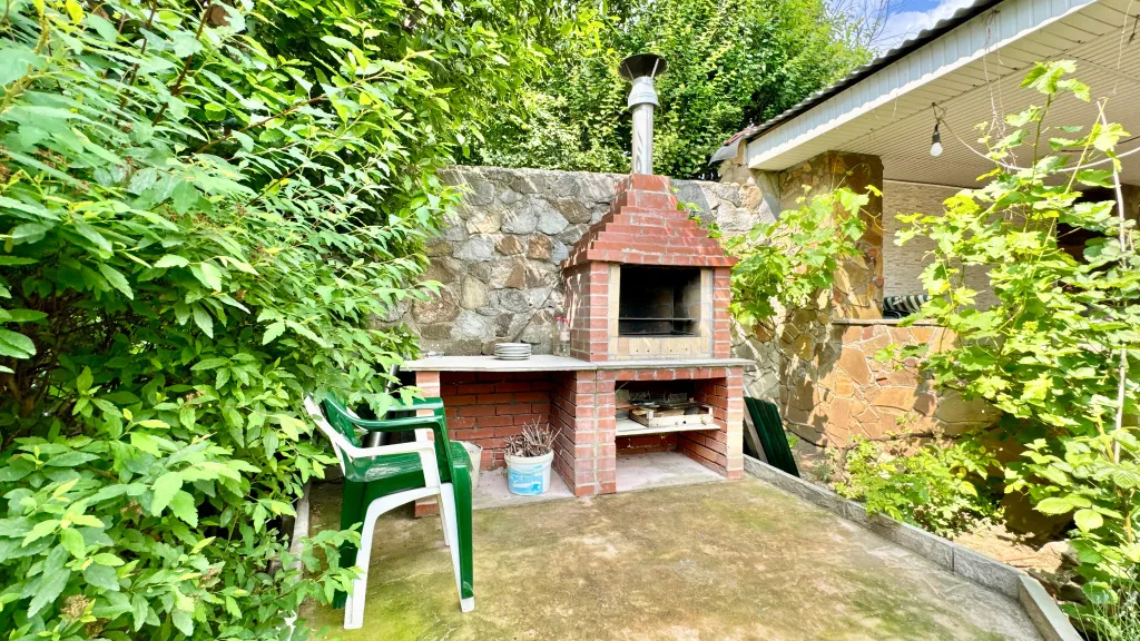 Домик с садом в Кореизе возле ялты