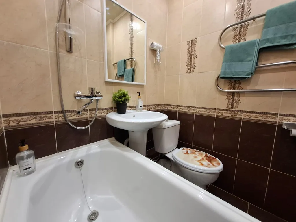 Квартира с центре Нефтяников