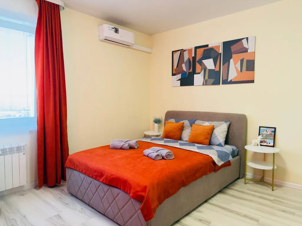 1-комнатная квартира с красивым видом на город и на реку