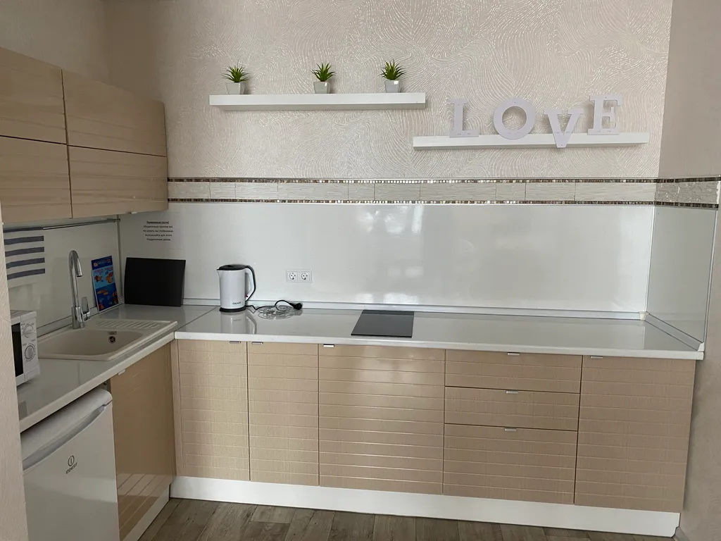 Евродвушка с камином и джакузи около увауга