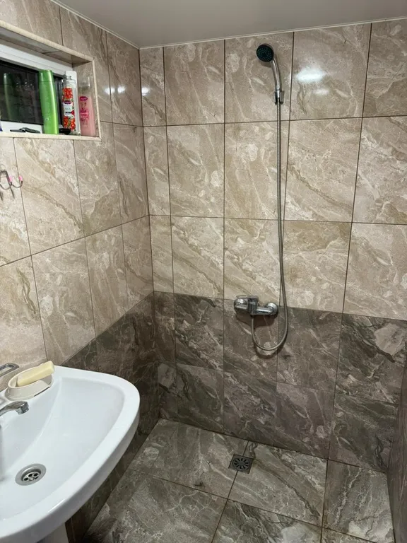 Уютная комната со всеми условиями для комфортного проживания