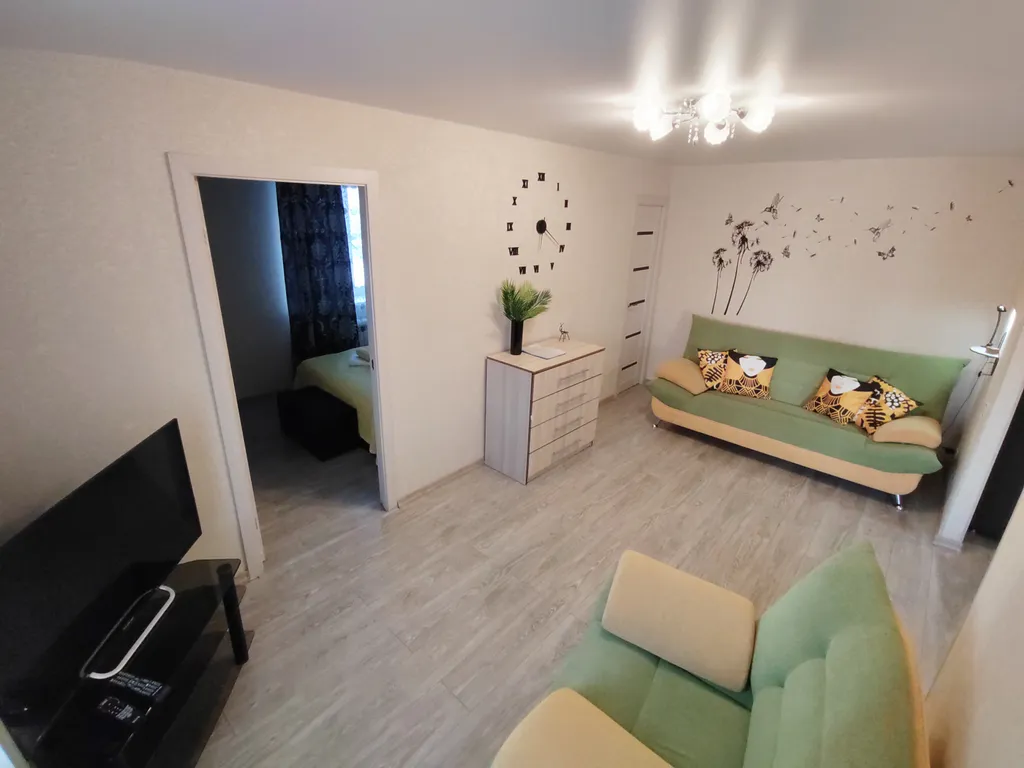 Двухкомнатная квартира в центре напротив Мурманск Молла