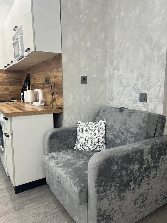 Уютная студия с кофемашиной в центре