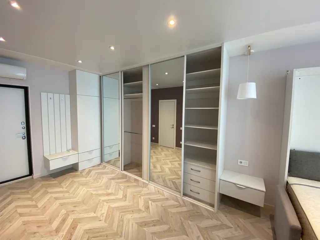 Прекрасная квартира с видом на Русский мост