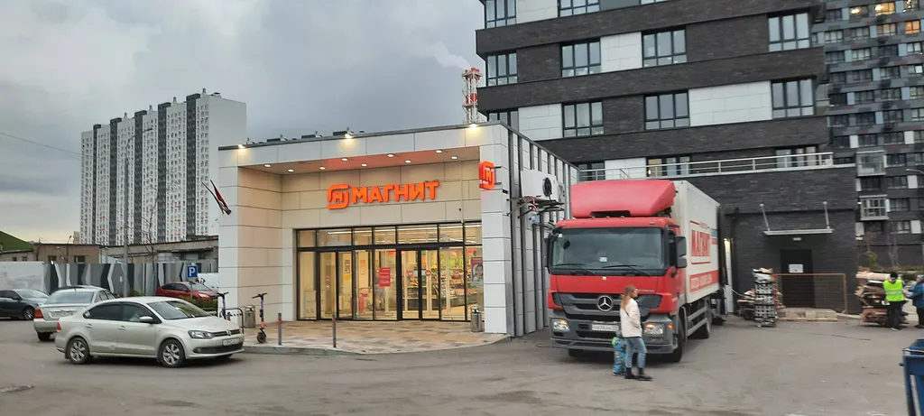 Студия у метро Лухмановская