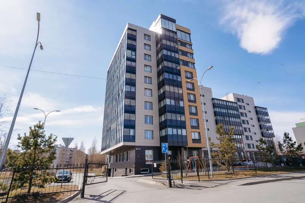 Двухуровневый дизайнерский лофт на берегу озера