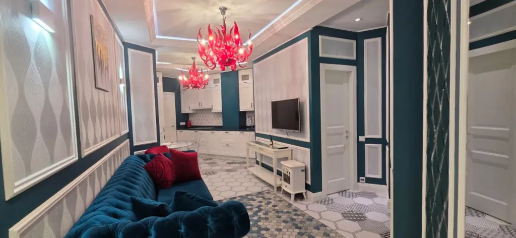 3-комнатная квартира в центре с видом на море