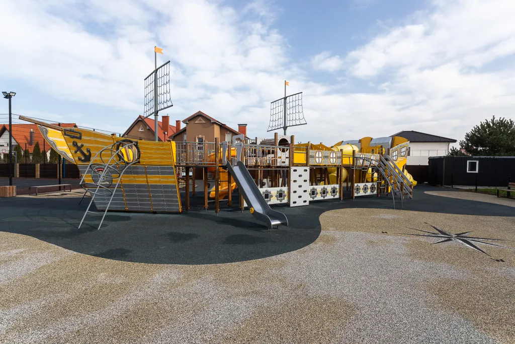 Дом с сауной и теплым бассейном