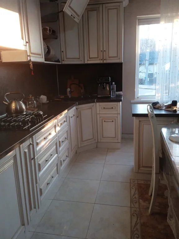 Новый дом с евро-ремонтом и бассейном