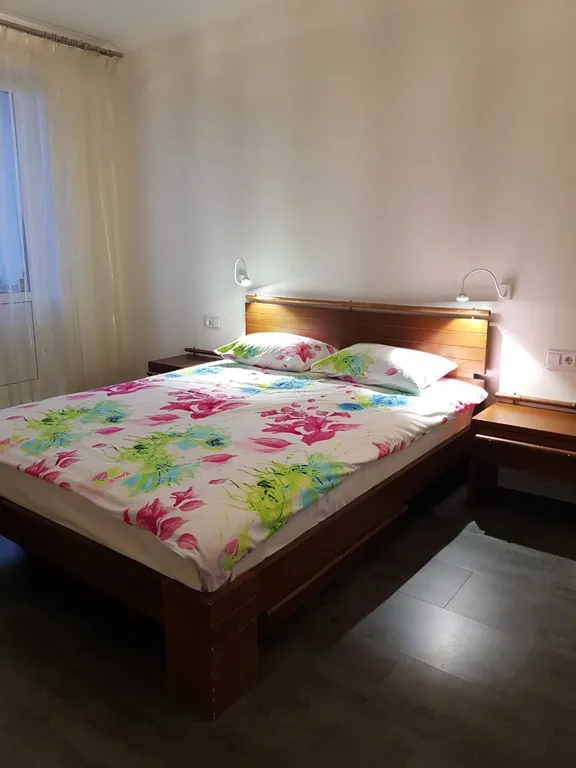 Дом на набережной