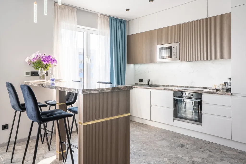 Парус Центральный пляж