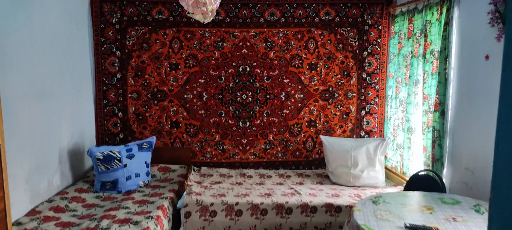 Часть дома в деревне на озере Селигер