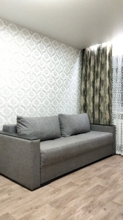 Чистая и уютная квартира в центре, площадь Революции, ТРК Урал