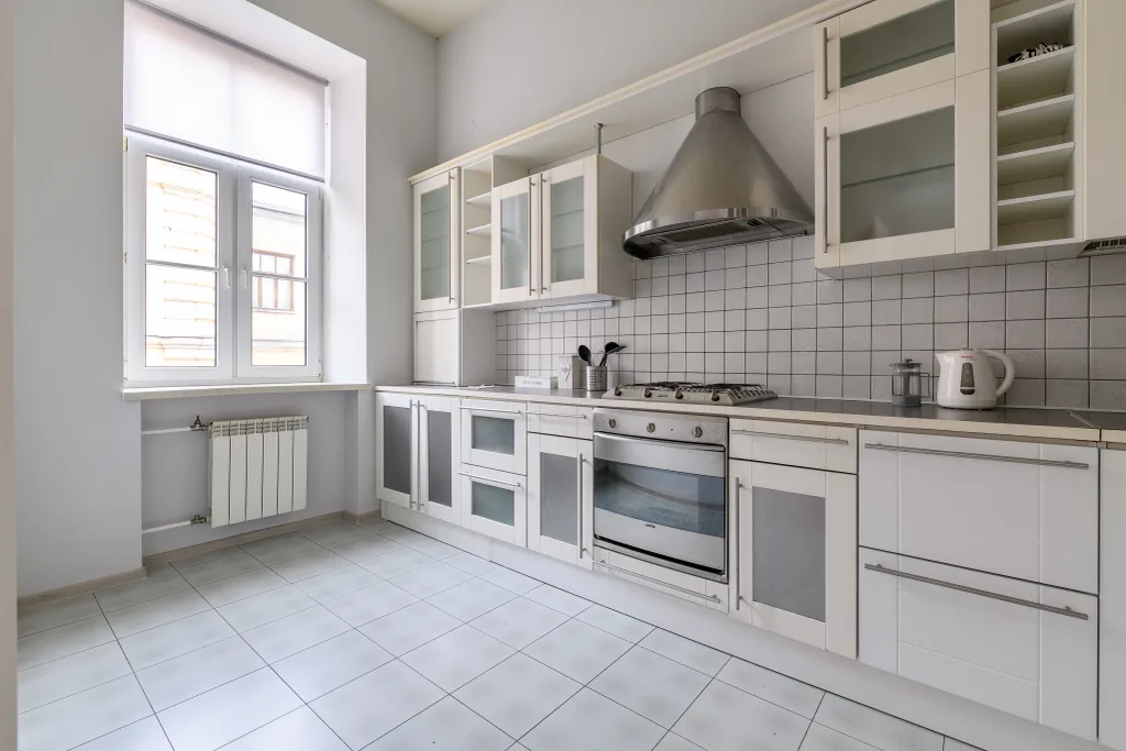 Апартаменты у Эрмитажа
3 спальни, 2 санузла.