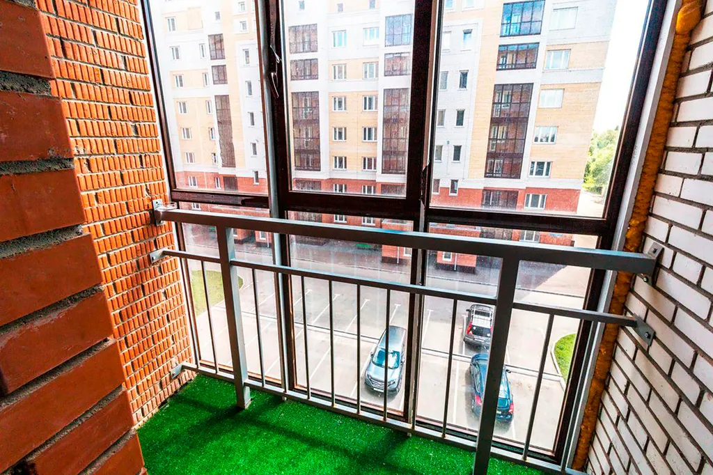 Студия в центре города, зеленый остров