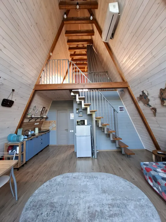 А-фрейм в центре города