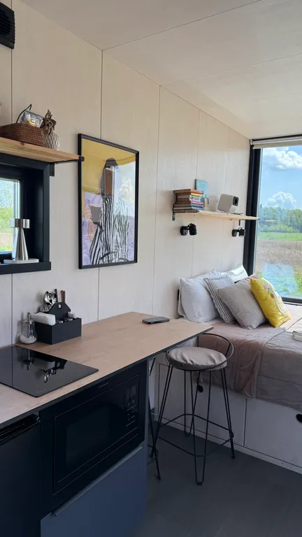 Домик с сауной и купелью у озера