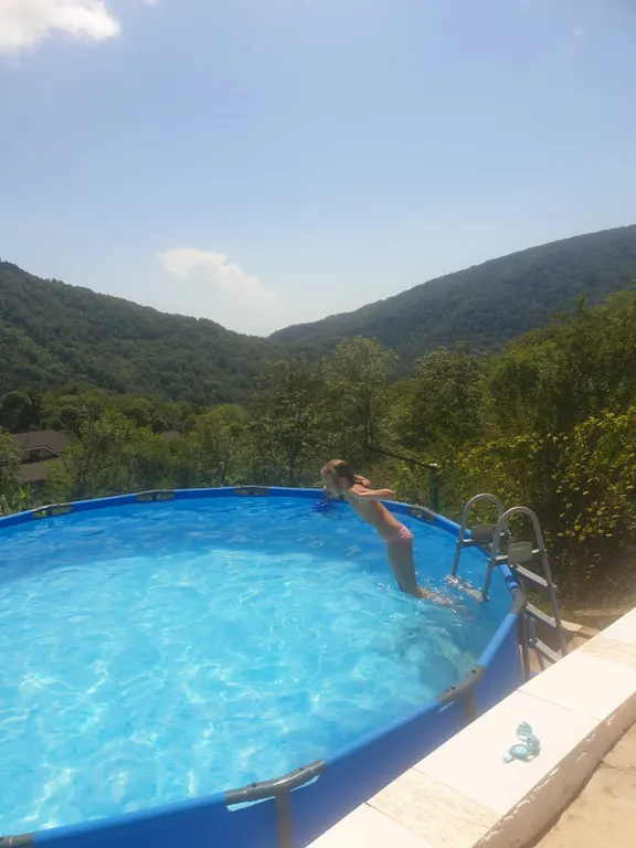 Шале в горах с бассеином и баней