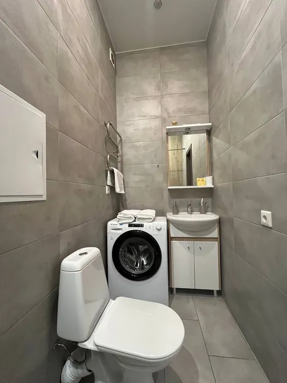 Просторные апартаменты на двоих у ТЦ Галерея