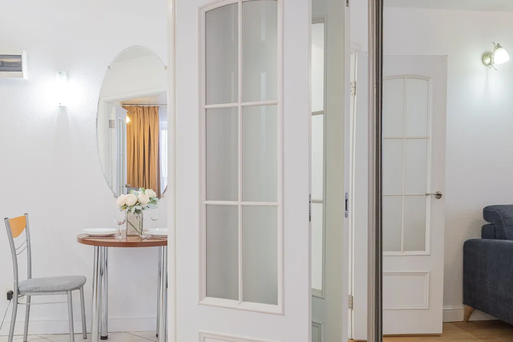 Двухкомнатная квартира с большой ванной в самом центре