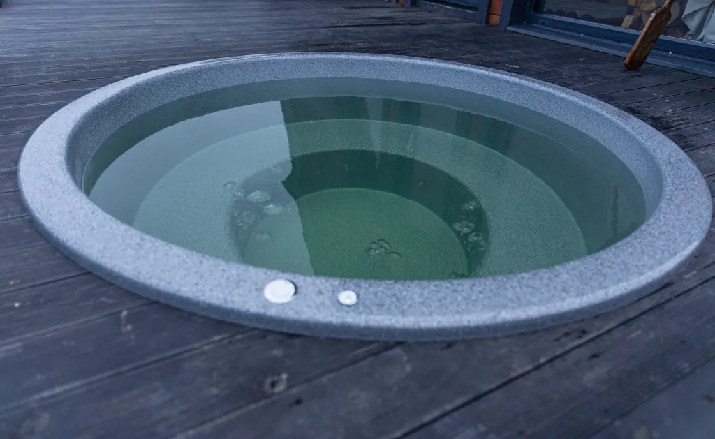 Дом Афрейм с подогреваемой купелью в террасе дома Лисичкино Карелия