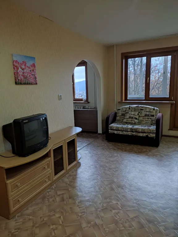 Уютная, теплая  двух комнатная квартира в центре города