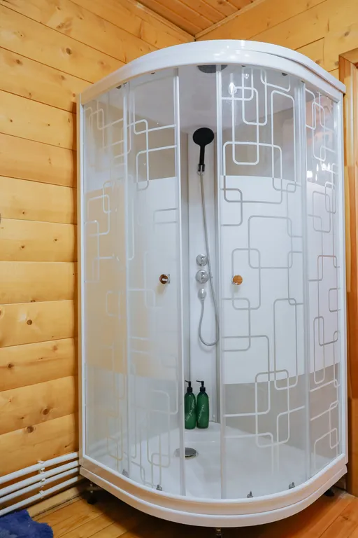 Огромная фамильная усадьба с баней на берегу водохранилища