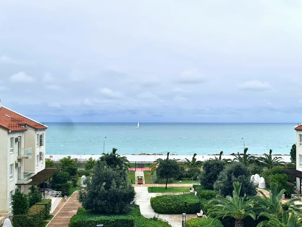 Студия с видом на горы, море и олимпийские объекты