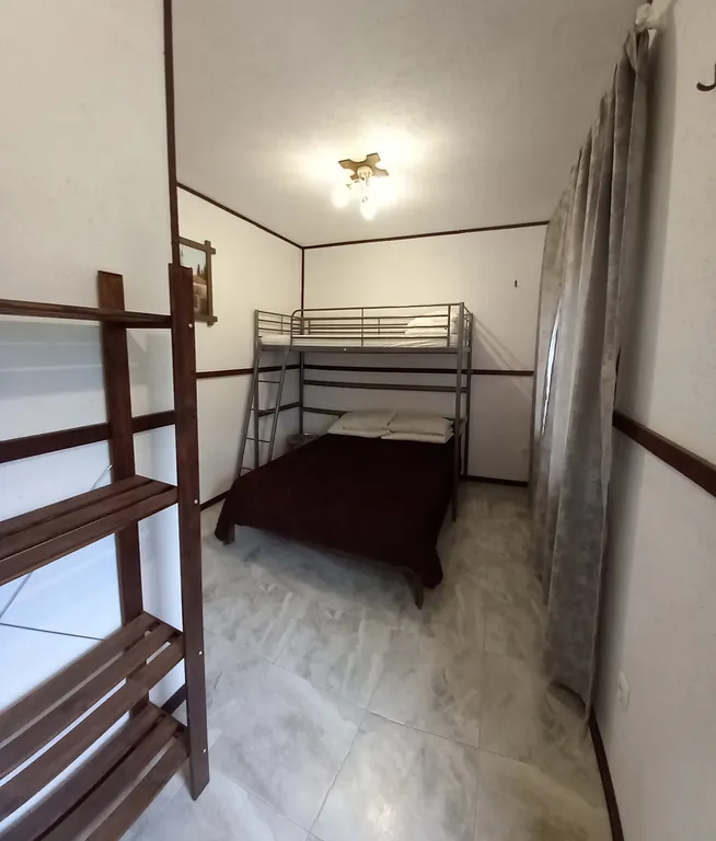 6-комнатный Дом